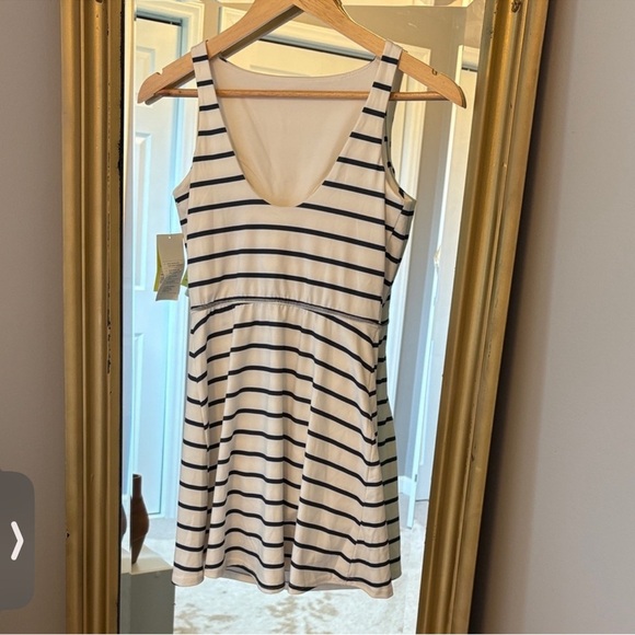 NWT All in Motion Navy Striped Knit Dress size XL. Super stretchy and comfy - Picture 3 of 7